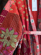 Charger l&#39;image dans la galerie, Kimono patchwork Brodé Unique Rouge # 104
