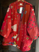 Charger l&#39;image dans la galerie, Kimono patchwork Brodé Unique Rouge # 105
