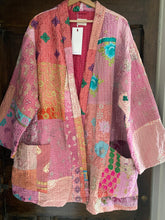 Charger l&#39;image dans la galerie, Kimono patchwork Brodé Unique Rose Clairel #103
