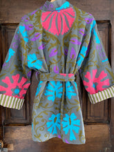 Load image into Gallery viewer, Kimono Suzani Jardin Indien #26
