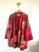 Load image into Gallery viewer, {{ kimono. Kimono Suzani  }} - {{ Mystic Gem Bijoux. Mystic gem Bijoux  }}
